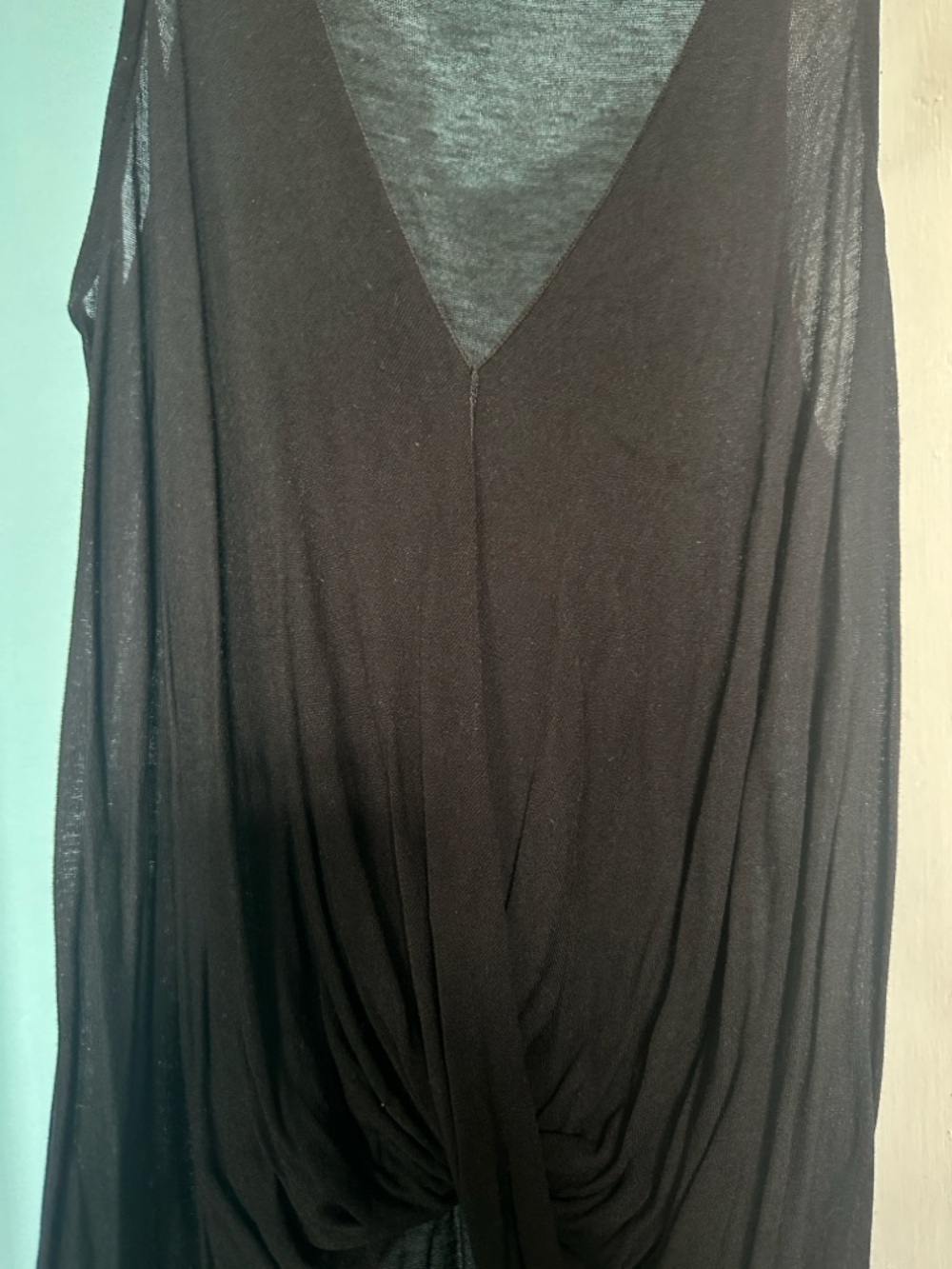 silence + noise Black Twist-Front V-Neck Tank - Picture 3 of 7